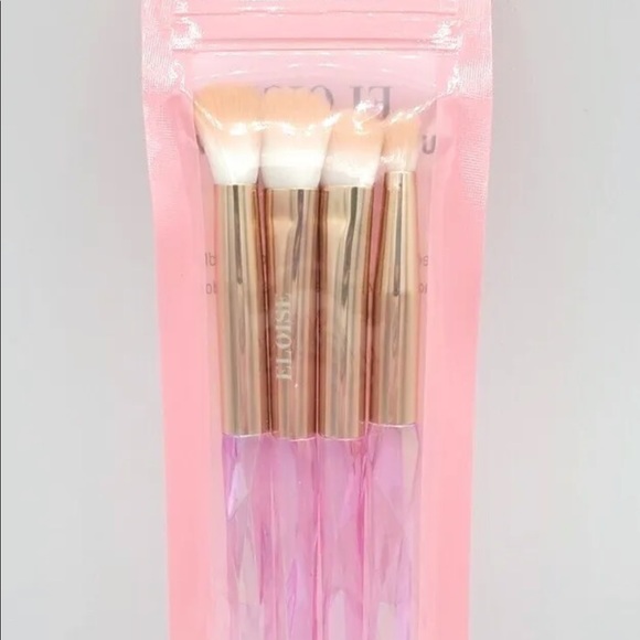 ELOISE BEAUTY
Prism Luxury Eye Shadow Brush Set - Picture 3 of 3